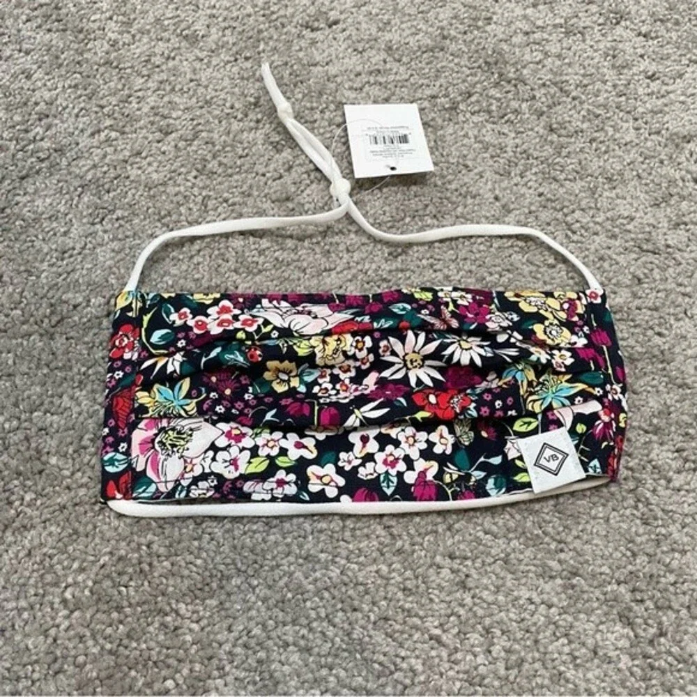 NWT Vera Bradley Adjustable Pleated Mask In Itsy Ditsy